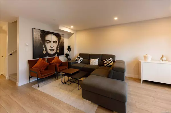 600 Ninth St #102, Nanaimo, BC V9R 0L4