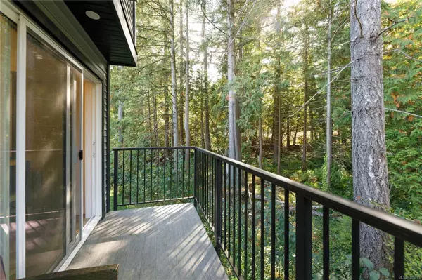 600 Ninth St #102, Nanaimo, BC V9R 0L4