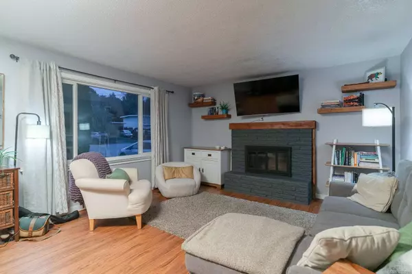 1439 White St, Nanaimo, BC V9S 1J1