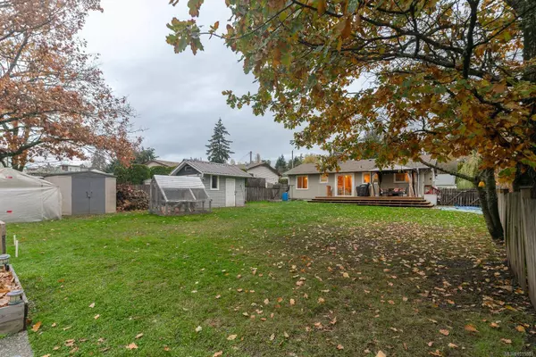 1439 White St, Nanaimo, BC V9S 1J1