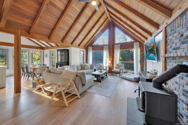 995 Nanaimo River Rd, Nanaimo, BC V9X 1E5