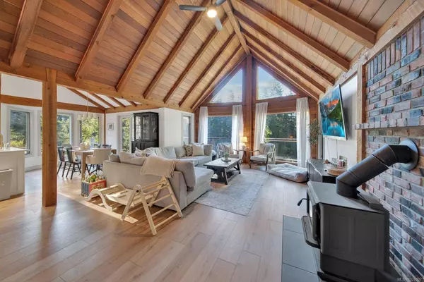 995 Nanaimo River Rd, Nanaimo, BC V9X 1E5