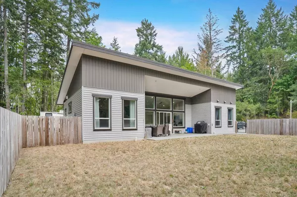 995 Nanaimo River Rd, Nanaimo, BC V9X 1E5