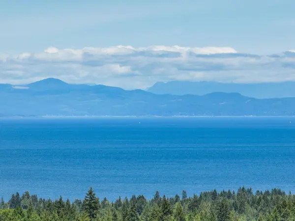 4985 Broad Ridge Pl, Lantzville, BC V0R 2H0