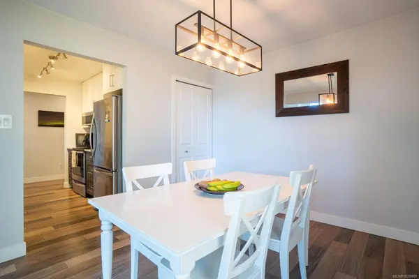 4700 Uplands Dr #406, Nanaimo, BC V9T 5V1