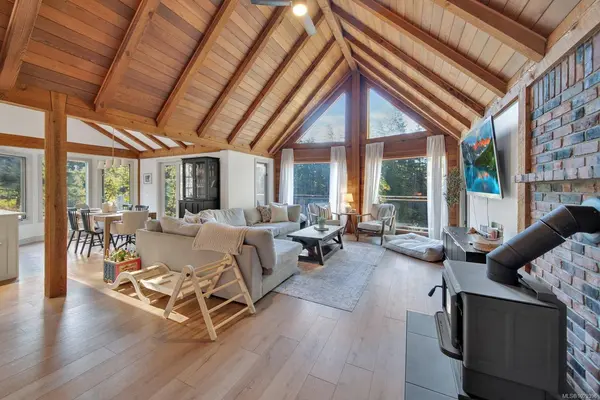 995 Nanaimo River Rd, Nanaimo, BC V9X 1E5