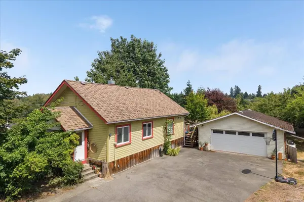 950 Bruce Ave, Nanaimo, BC V9R 4A3