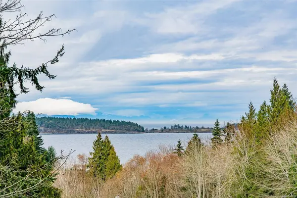 7810 Aats Rd, Lantzville, BC V0R 2H0