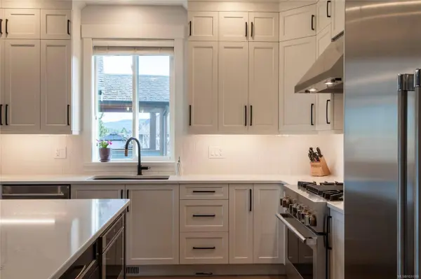 3432 Galveston Pl, Nanaimo, BC V9S 4Z9