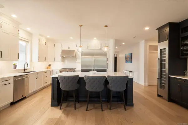 3432 Galveston Pl, Nanaimo, BC V9S 4Z9