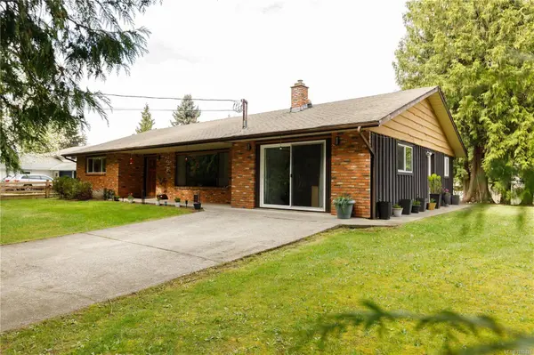 2042 Cedar Rd, Nanaimo, BC V9X 1J4
