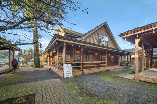5281 Rutherford Rd ##102, Nanaimo, BC V9T 5N9