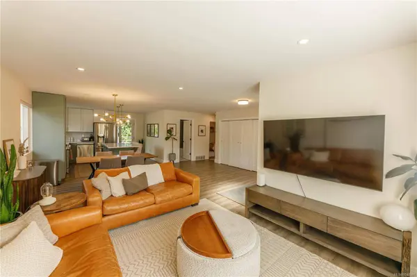 1754 Idaho Pl, Nanaimo, BC V9X 1C6