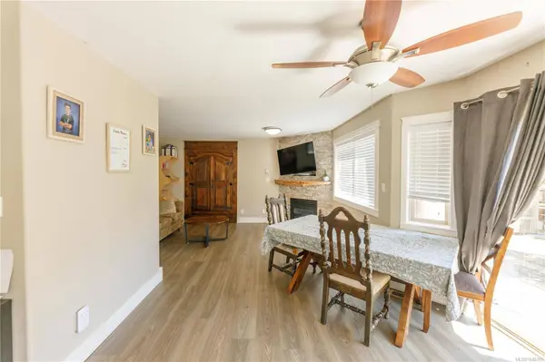 6651 Jenkins Rd, Nanaimo, BC V9T 6J3