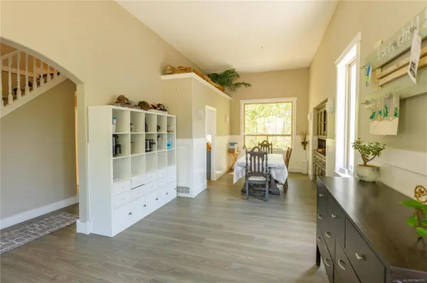 6651 Jenkins Rd, Nanaimo, BC V9T 6J3