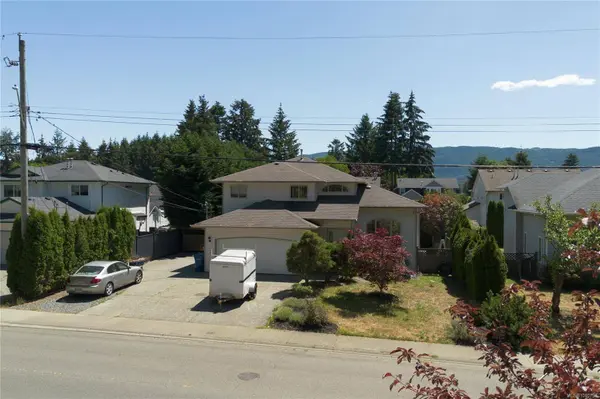 6651 Jenkins Rd, Nanaimo, BC V9T 6J3