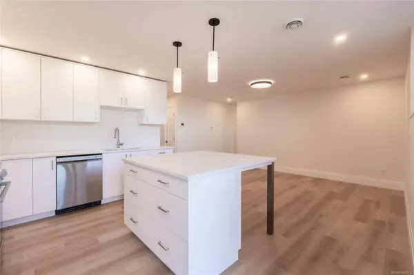 3228 Woodrush Dr, Duncan, BC V9L 0J9