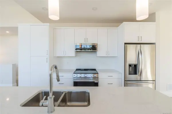3226 Woodrush Dr, Duncan, BC V9L 0J9