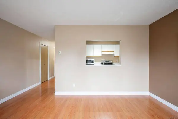 1912 Bowen Rd ##307, Nanaimo, BC V9S 5S6