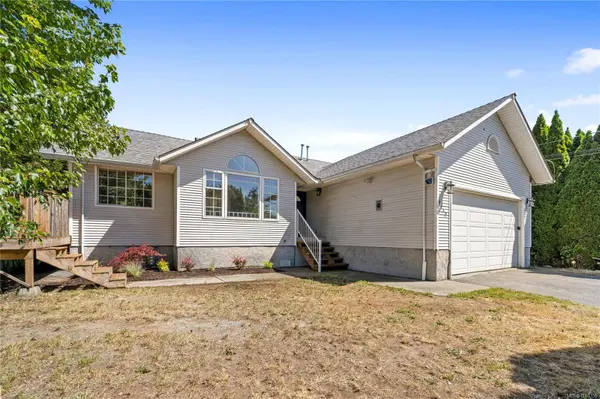 1730 Jingle Pot Rd, Nanaimo, BC V9R 6H1