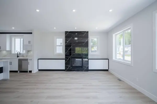 351 Avaani WAY, Nanaimo, BC V9R 4J5