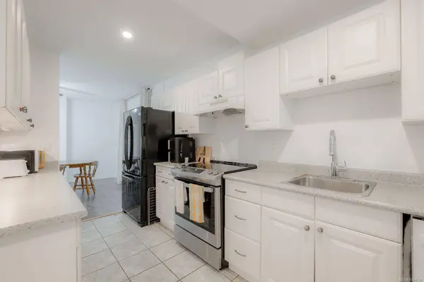 15 Fourth St, Nanaimo, BC V9R 1S6