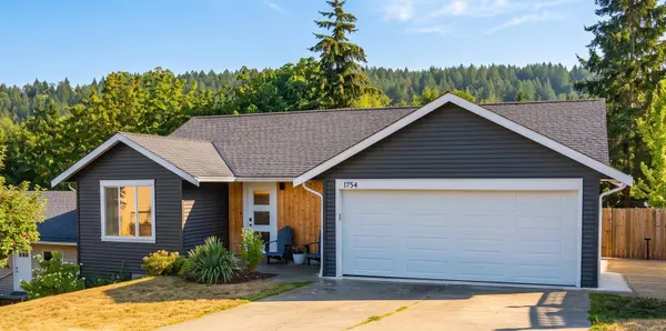1754 Idaho Pl, Nanaimo, BC V9X 1C6