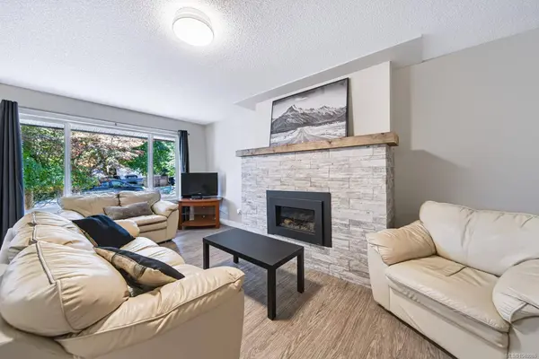 3161 Singleton Rd, Nanaimo, BC V9T 2X4