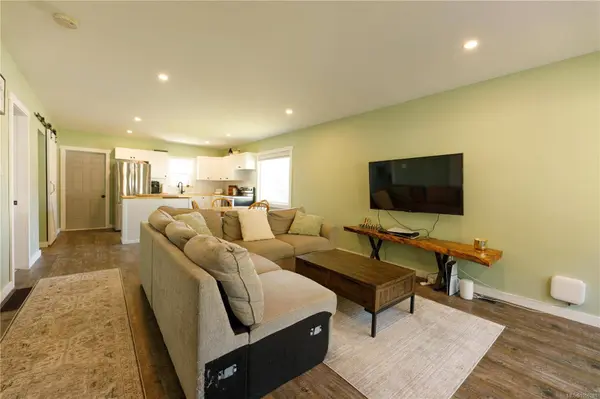 2131 Minto Ave, Nanaimo, BC V9X 1R7