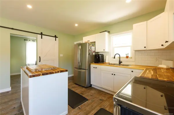 2131 Minto Ave, Nanaimo, BC V9X 1R7
