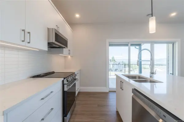 3227 Woodrush Dr, Duncan, BC V9L 0J9