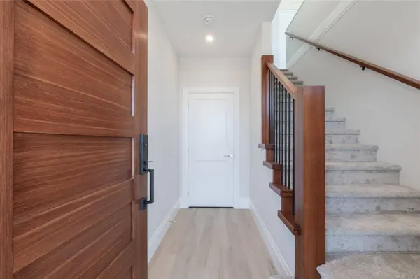 3226 Woodrush Dr, Duncan, BC V9L 0J9