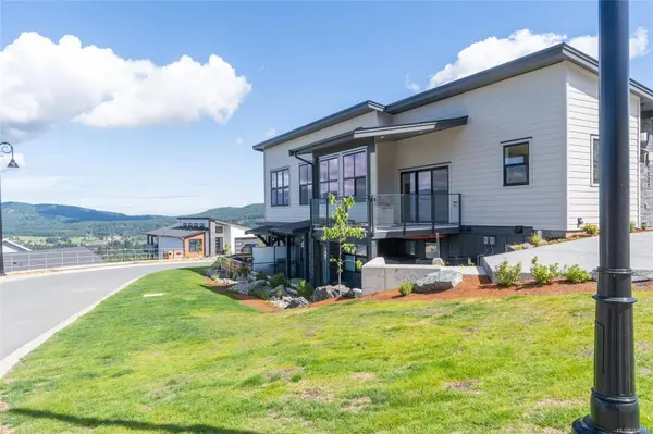 3227 Woodrush Dr, Duncan, BC V9L 0J9