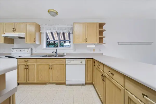 3931 Excalibur St, Nanaimo, BC V9T 6B9