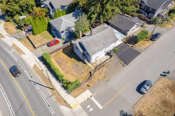 15 Fourth St