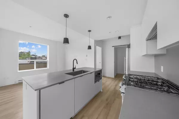 2493 Montrose AVE #318, Abbotsford, BC V2S 0L4