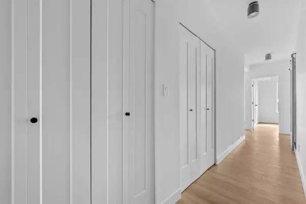 2493 Montrose AVE #318, Abbotsford, BC V2S 0L4