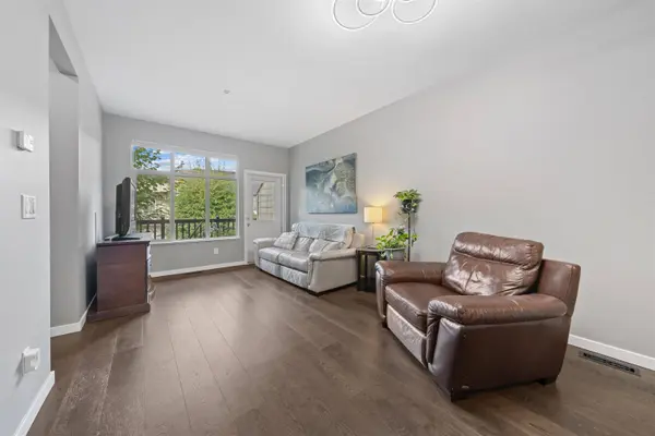 21661 88 AVE #11, Langley, BC V1M 4E6