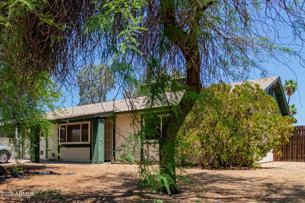 3226 W GROVERS Avenue, Phoenix, AZ 85053