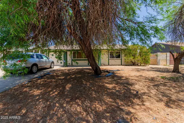 3226 W GROVERS Avenue, Phoenix, AZ 85053