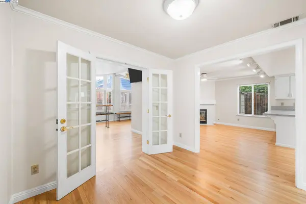 2864 El Capitan Dr, Pleasanton, CA 94566