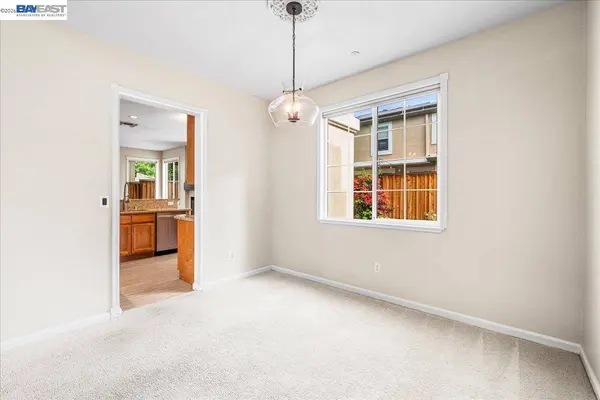 2042 Dahlia Cmn, Livermore, CA 94551