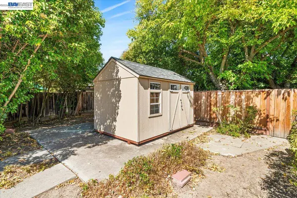 1099 Lynn St, Livermore, CA 94550