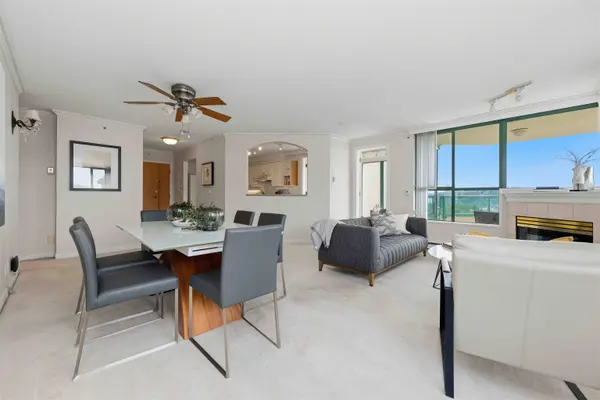 338 Taylor WAY #18D, West Vancouver, BC V7T 2Y2