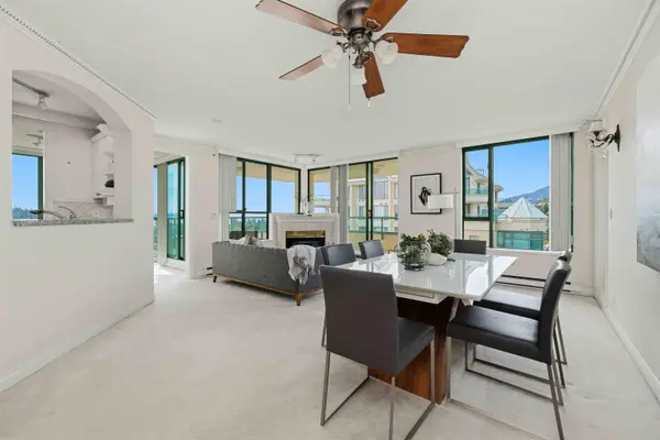 338 Taylor WAY #18D, West Vancouver, BC V7T 2Y2