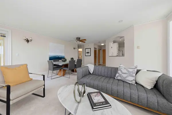 338 Taylor WAY #18D, West Vancouver, BC V7T 2Y2