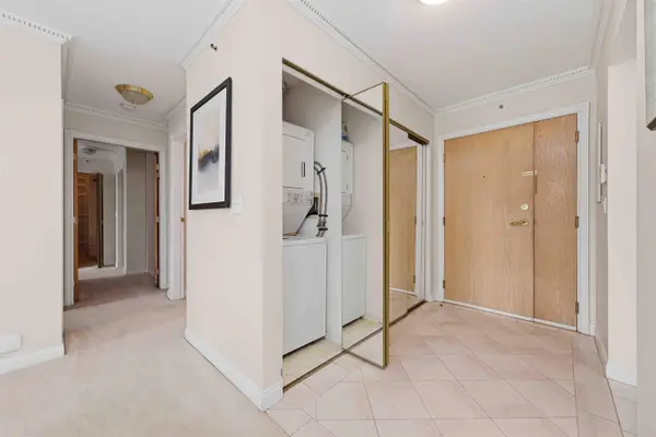 338 Taylor WAY #18D, West Vancouver, BC V7T 2Y2