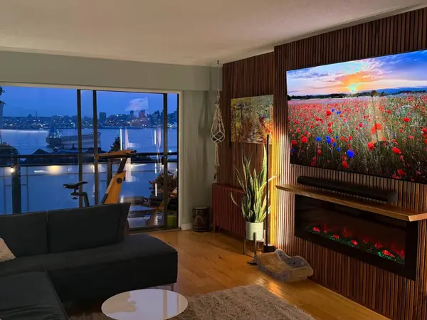 441 E 3rd ST #303, North Vancouver, BC V7L 1G3