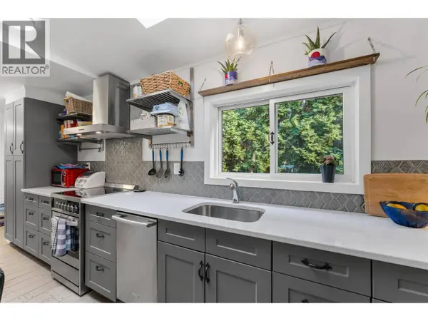 610 Katherine RD #12, Kelowna, BC V1Z3G2