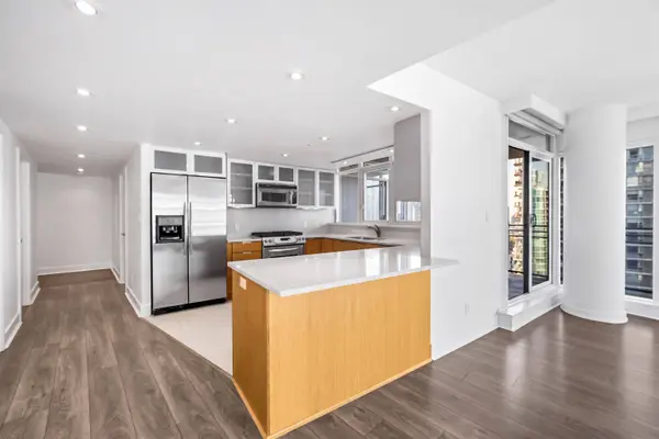 1205 W Hastings ST #2302, Vancouver, BC V6E 4T7